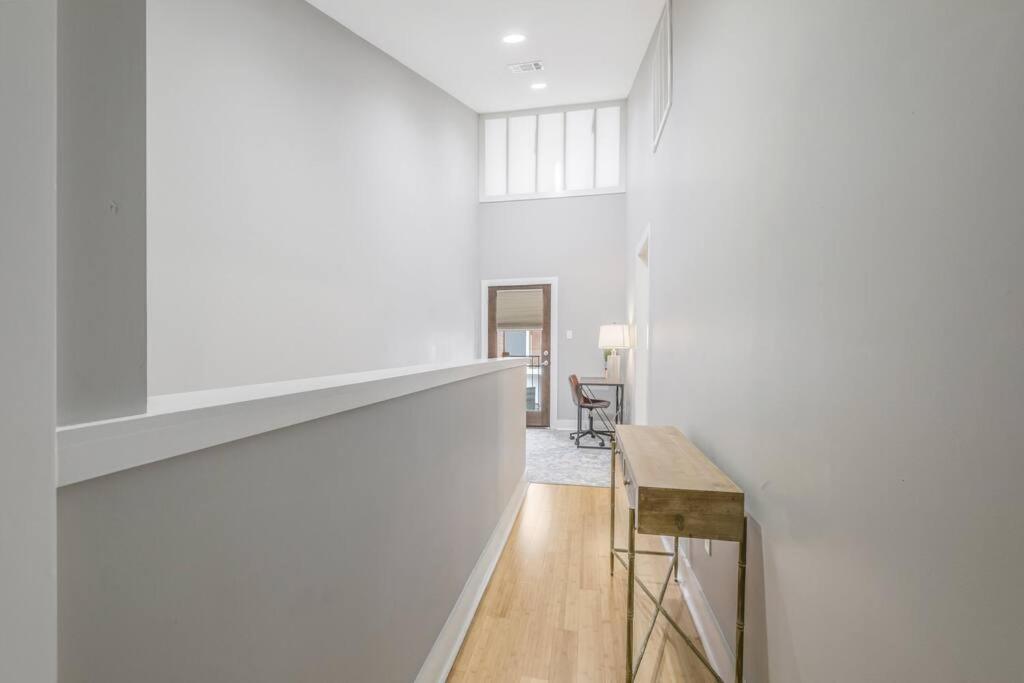 Cozy 2 Bed Townhome Near The Hospital Lafayette Exteriér fotografie