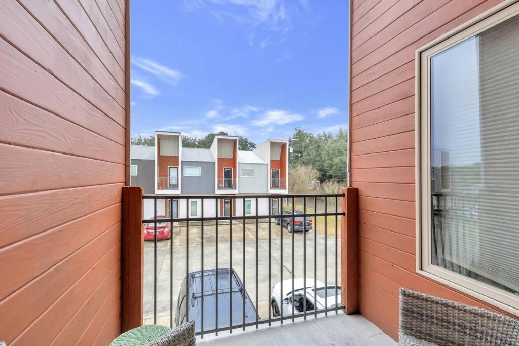 Cozy 2 Bed Townhome Near The Hospital Lafayette Exteriér fotografie